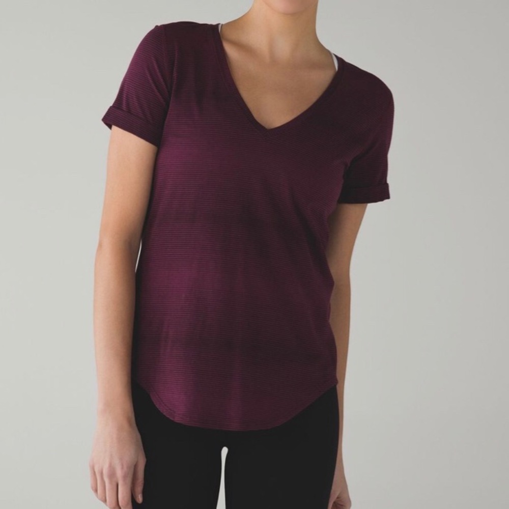 Lululemon Love Tee II, Size 6